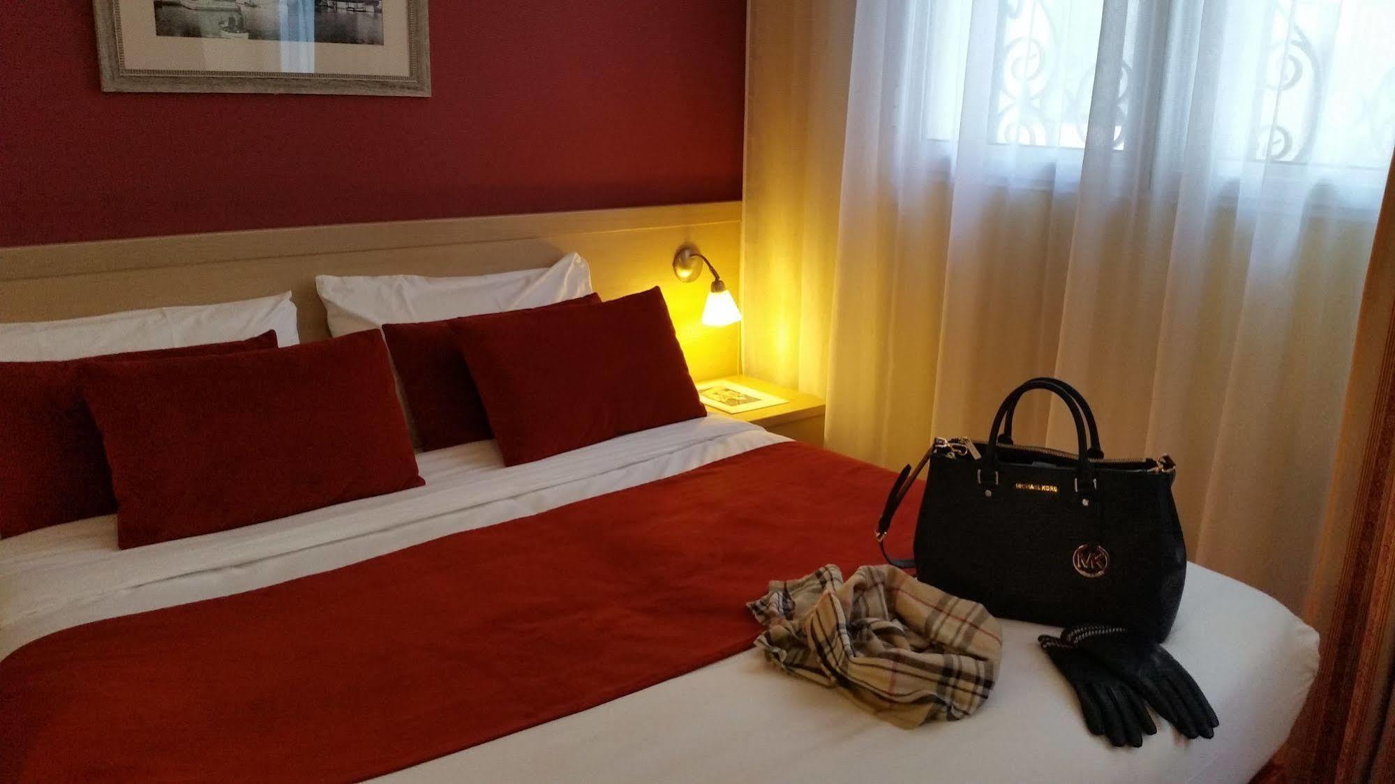 ניס Hotel Les Cigales מראה חיצוני תמונה